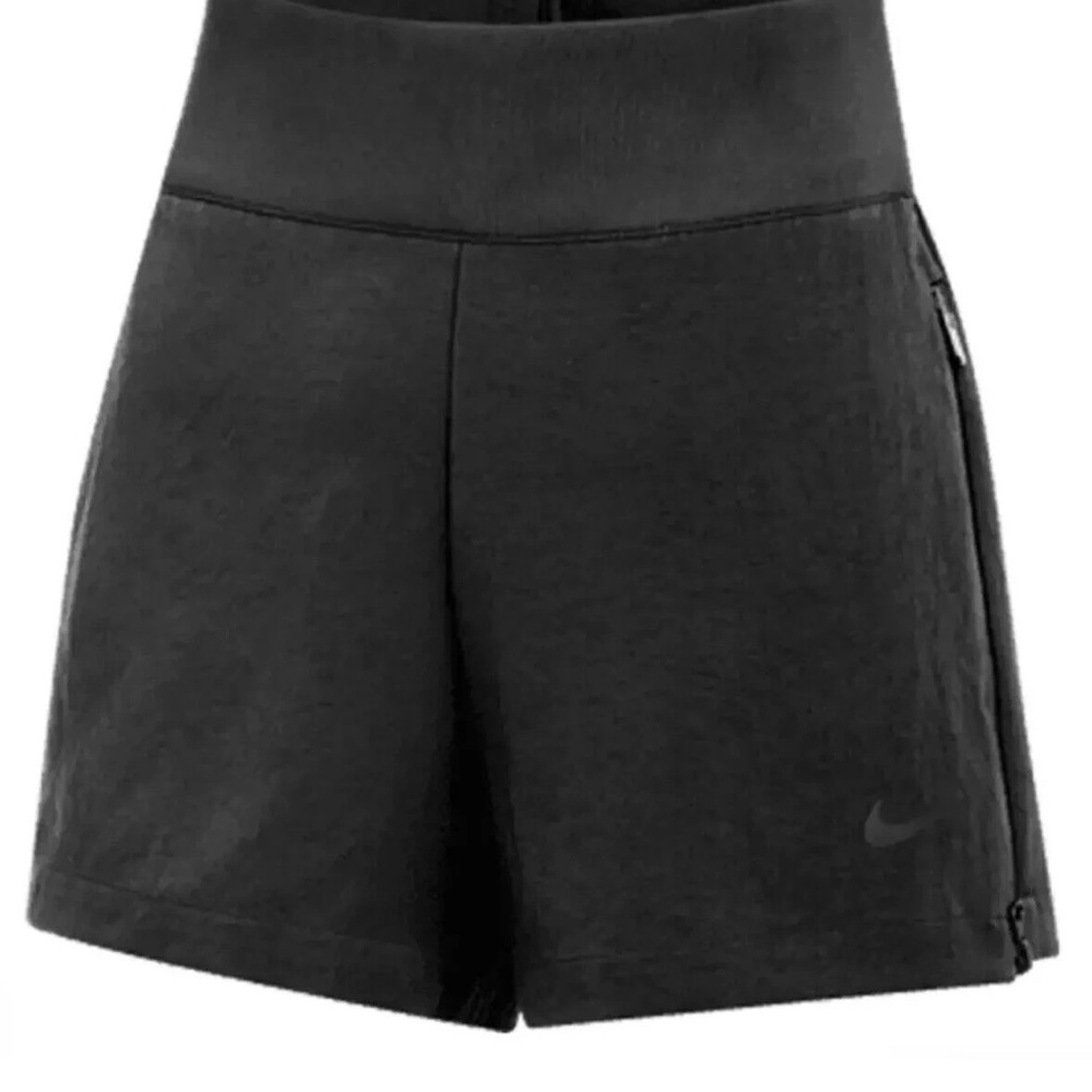 Nike Women's Black Athletic Shorts - Picture 1 of 6